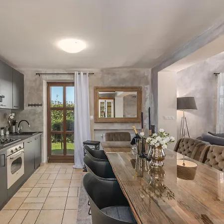 Villa Rustica *